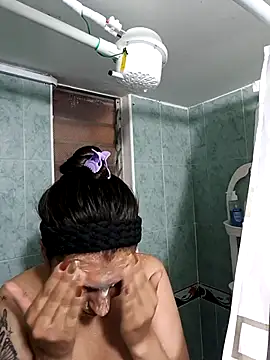 Bonny Klote online show from September 25, 2025, 1:17 pm