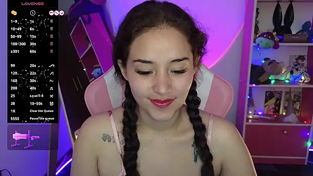 redbarbiedollx online show from September 12, 2025, 9:14 pm