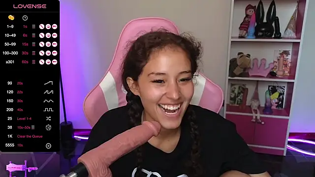 redbarbiedollx online show from February 22, 2025, 4:40 pm