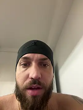 Snapshot of LoveIsBlind_ chatting on January 11, 2026, 6:59 pm LoveIsBlind online show from January 11, 2026, 6:59 pm