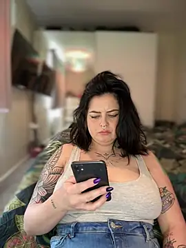 NaomiSquirts online show from January 14, 2025, 2:00 pm