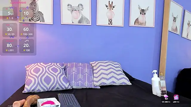 Elizabeth Santos online show from March 22, 2025, 8:37 pm