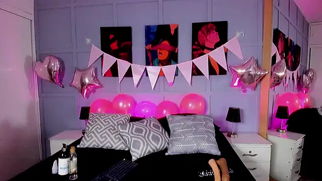 Elizabeth Santos online show from October 20, 2025, 7:47 pm