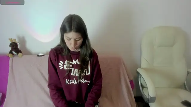 Snapshot of Tesa_cute chatting on October 28, 2025, 8:46 am Tesa cute online show from October 28, 2025, 8:46 am