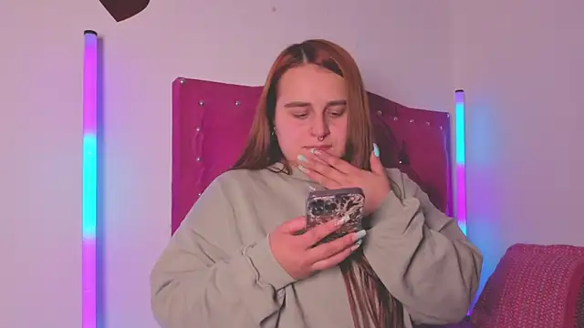 evy orange1 online show from October 21, 2025, 1:05 am