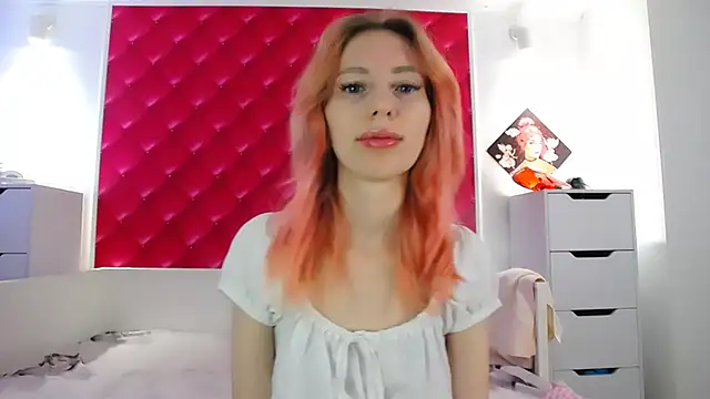 Snapshot of BarbieGoddess chatting on January 25, 2025, 12:47 pm BarbieGoddess online show from January 25, 2025, 12:47 pm