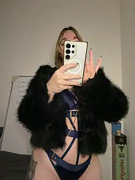 Snapshot of Giuliana_baby chatting on February 2, 2026, 8:30 pm Giuliana baby online show from February 2, 2026, 8:30 pm