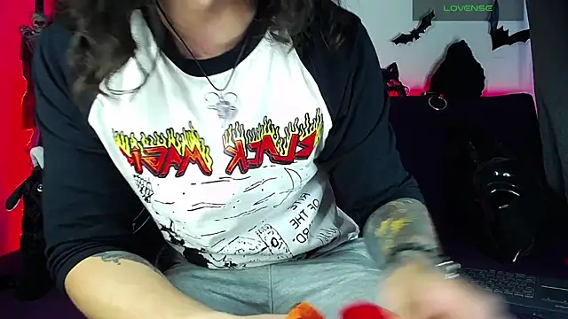 blckwolf 6 online show from November 20, 2025, 6:52 pm