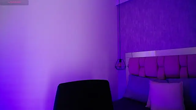 Snapshot of Roxie-Summers11 chatting on February 22, 2025, 7:25 pm Roxie-Summers11 online show from February 22, 2025, 7:25 pm