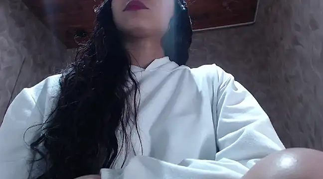 MadelineDoll online show from March 13, 2025, 4:34 pm