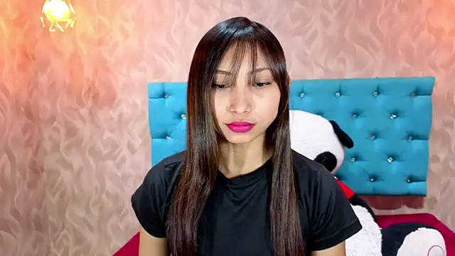 MadelineDoll online show from April 20, 2026, 2:07 pm