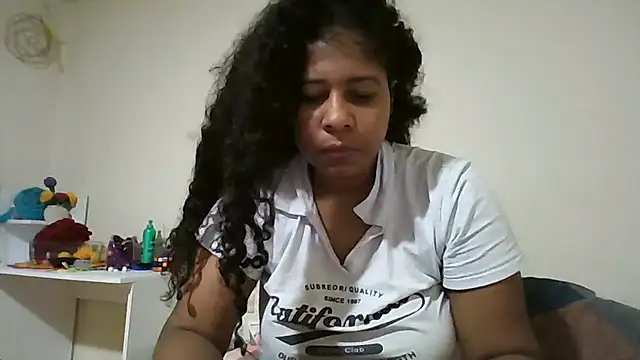 Ivon-09 online show from April 15, 2026, 11:38 am