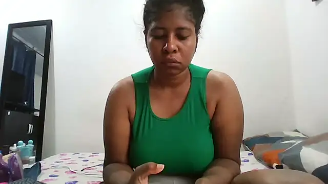 Ivon-09 online show from February 22, 2026, 12:07 pm