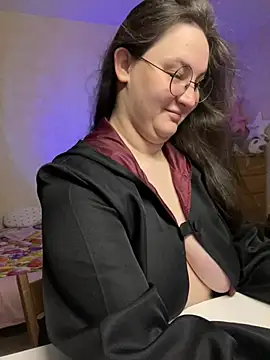 hungry1bunny online show from February 9, 2025, 5:22 pm