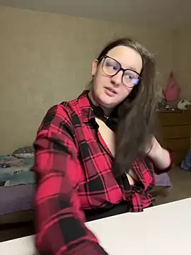 hungry1bunny online show from February 19, 2026, 7:11 pm