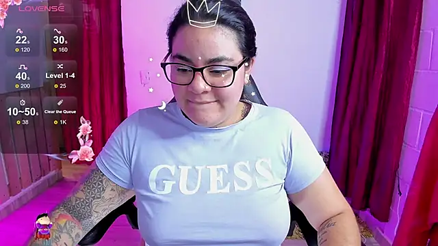 Snapshot of Sharon_hils chatting on January 22, 2025, 4:23 pm Sharon hils online show from January 22, 2025, 4:23 pm