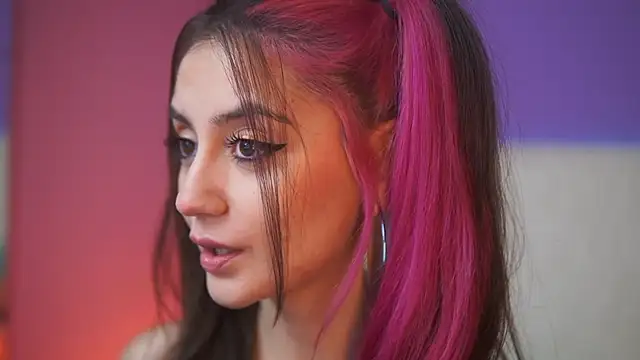 SabrinaHope online show from December 4, 2025, 10:09 pm