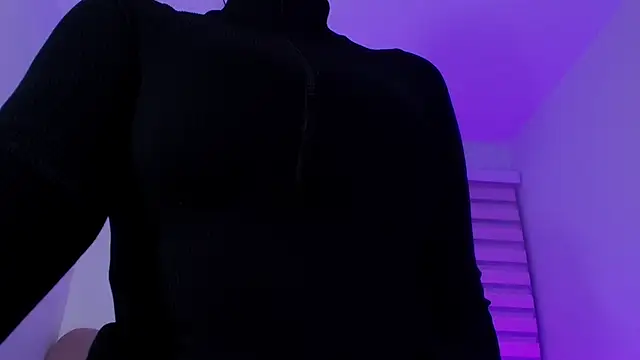 nicol f online show from March 13, 2026, 3:33 am