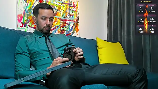 tommy raym0ndg online show from March 18, 2025, 10:58 pm