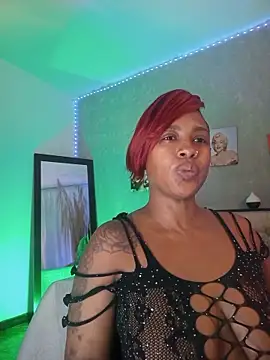 nahiarapalmer19 online show from September 24, 2025, 11:32 pm