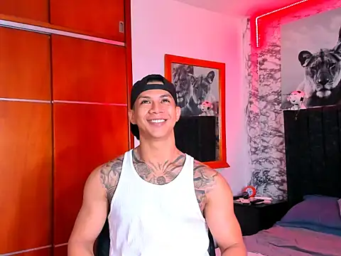 Aaron Toy online show from January 15, 2026, 5:49 pm