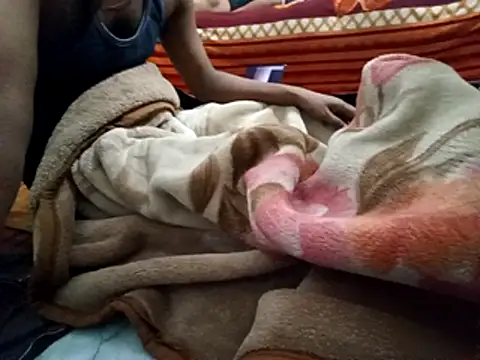 CuteyCouple online show from March 29, 2026, 6:20 pm