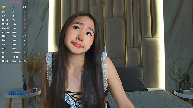 RizeShiro online show from April 15, 2026, 5:46 am