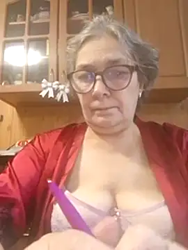 IrinaSweet54 online show from December 1, 2025, 8:37 am