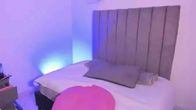 Snapshot of sarah__bigboobs chatting on October 24, 2025, 6:56 am sarah bigboobs online show from October 24, 2025, 6:56 am