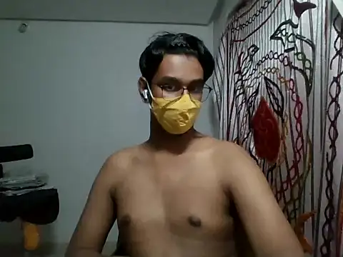 Snapshot of brownguy1234 chatting on February 21, 2025, 6:37 pm brownguy1234 online show from February 21, 2025, 6:37 pm