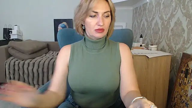 Mallinia online show from March 28, 2026, 12:17 pm