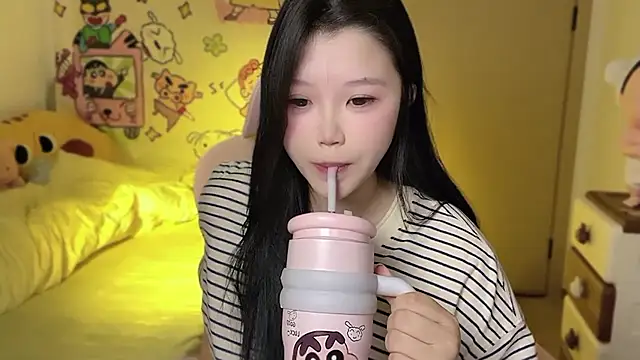 xiSSts online show from October 5, 2025, 8:21 pm