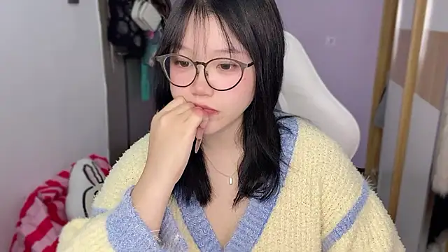 xiSSts online show from January 1, 2025, 7:20 am