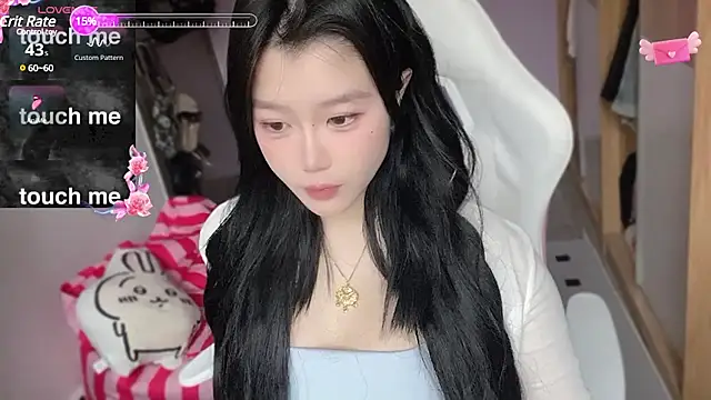 xiSSts online show from February 26, 2025, 12:52 am