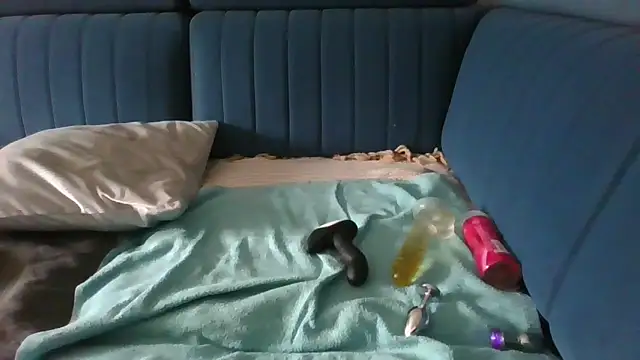 Snapshot of axecoman60 chatting on March 9, 2025, 2:21 pm axecoman60 online show from March 9, 2025, 2:21 pm