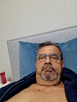 Snapshot of axecoman60 chatting on February 28, 2025, 6:09 pm axecoman60 online show from February 28, 2025, 6:09 pm