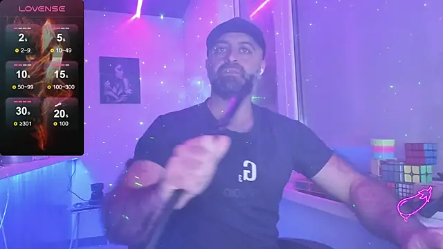 MAGABEAR077 online show from October 19, 2025, 8:22 pm