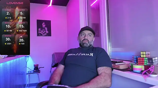 Snapshot of MAGABEAR077 chatting on October 2, 2025, 10:07 am MAGABEAR077 online show from October 2, 2025, 10:07 am