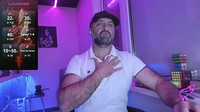 Snapshot of MAGABEAR077 chatting on September 25, 2025, 11:00 pm MAGABEAR077 online show from September 25, 2025, 11:00 pm