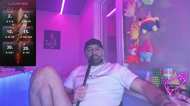 Snapshot of MAGABEAR077 chatting on March 12, 2025, 8:20 pm MAGABEAR077 online show from March 12, 2025, 8:20 pm