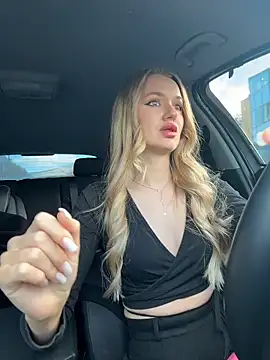 Devill Angel  online show from March 4, 2026, 10:01 am