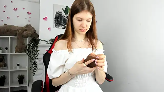 Snapshot of Baby_Evalena chatting on February 11, 2025, 4:55 am Baby Evalena online show from February 11, 2025, 4:55 am