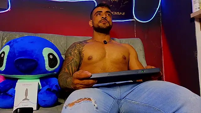 Snapshot of ERIC_HARRISON chatting on January 18, 2026, 8:56 pm ERIC HARRISON online show from January 18, 2026, 8:56 pm