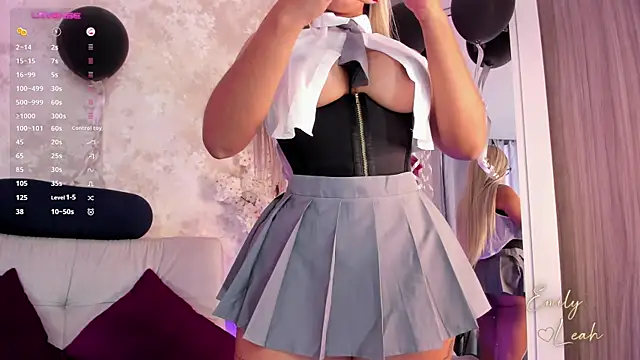 EmilyLeah  online show from April 15, 2026, 12:42 pm