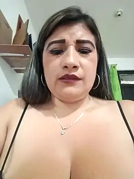 Snapshot of Hannahcandyy chatting on March 18, 2025, 2:08 am Hannahcandyy online show from March 18, 2025, 2:08 am