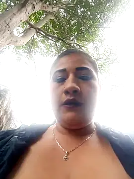 Snapshot of Hannahcandyy chatting on March 13, 2025, 1:18 pm Hannahcandyy online show from March 13, 2025, 1:18 pm
