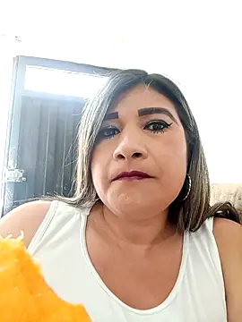 Hannahcandyy online show from November 21, 2025, 5:45 pm