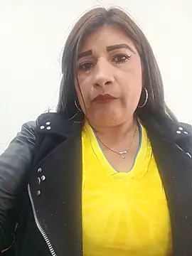 Hannahcandyy online show from June 17, 2026, 6:29 pm