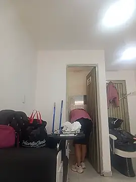 Hannahcandyy online show from August 3, 2026, 3:18 pm