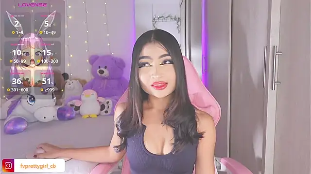 urfavprettygirl online show from October 18, 2025, 7:21 am